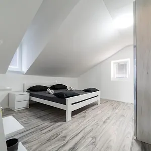 Center Mayess Aparment Zadar